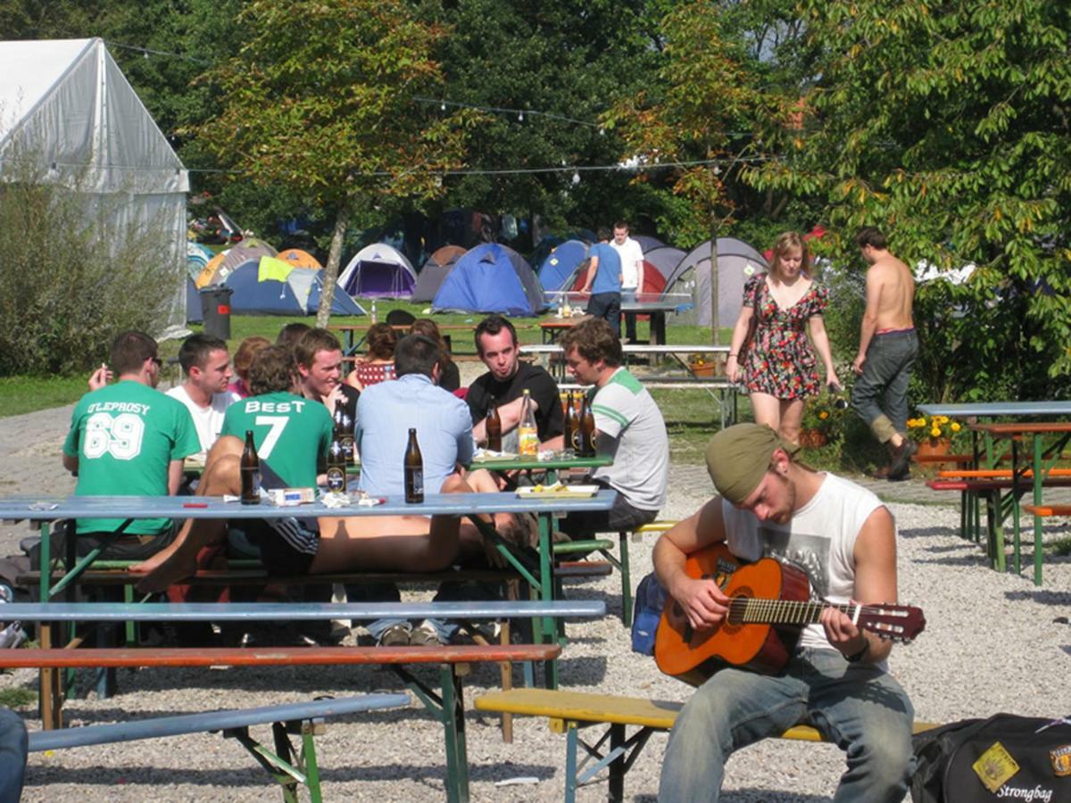 The Tent - Youth Only - Buchung Leider Nur Bis 30 Jahre Moglich! Munich Exterior photo